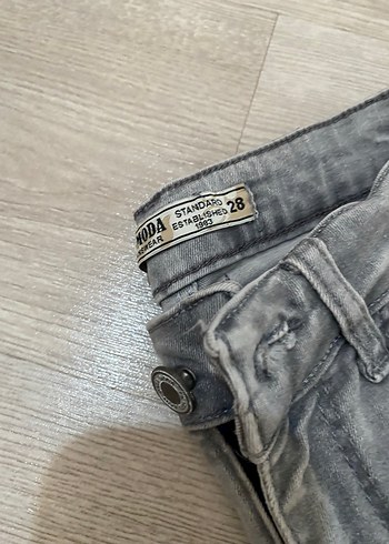 Gri Kadın Kot Pantolon - Görsel 4