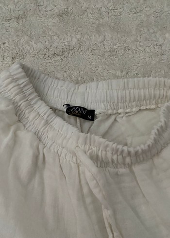 Düğmeli Mini Beyaz Keten Kadın Pantolon şort