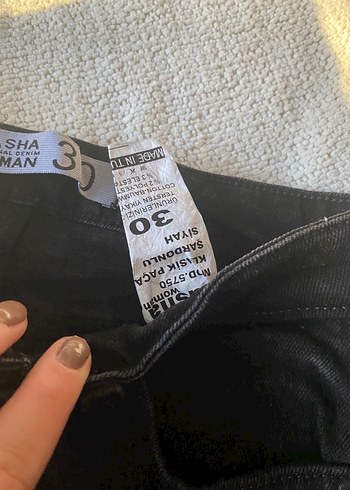 Siyah Düğmeli Kadın Denim Jean - Görsel 4