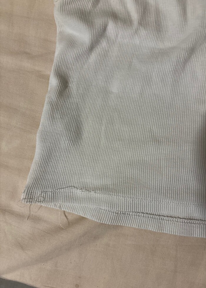 Beyaz atlet - Görsel 2