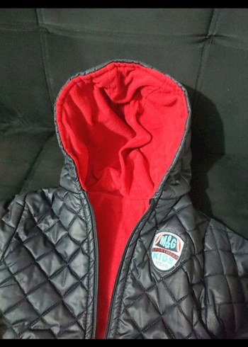 Koyu Gri Kapüşonlu Erkek Çocuk Mont - Görsel 2