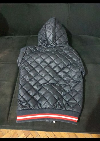 Koyu Gri Kapüşonlu Erkek Çocuk Mont - Görsel 3