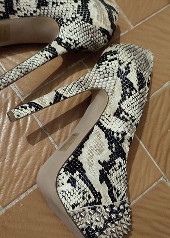 Steve Madden Bej Yılan Desenli Platform Topuklu - Görsel 5