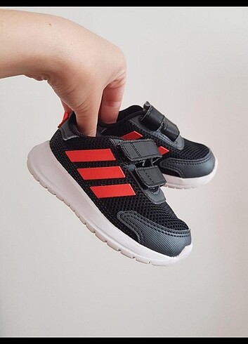 Adidas tensaur