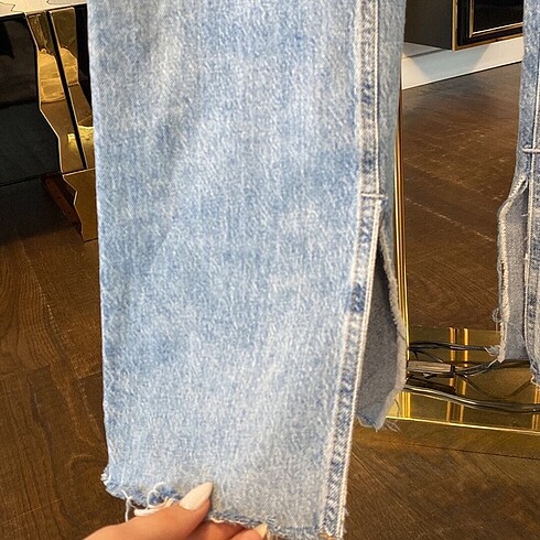 Zara Yırtmaçlı Jean