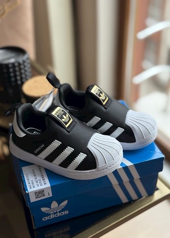 Adidas 23