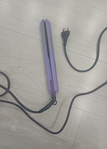 Beden Renk Pastel Mor Saç Düzleştirici