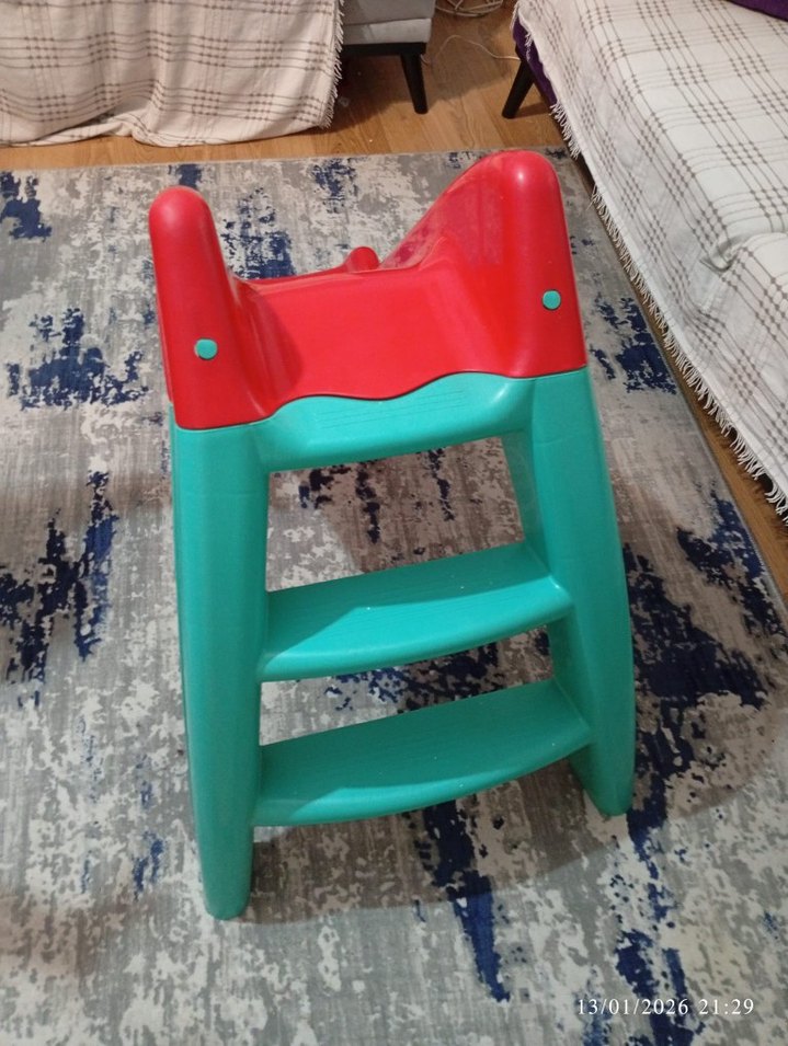 Çocuklar için renkli kaydırak - Görsel 2