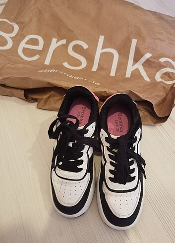 Bershka spor ayakkabı 