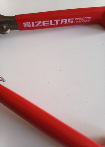 Diğer Kırmızı Saplı İzeltaş Bağ Makası