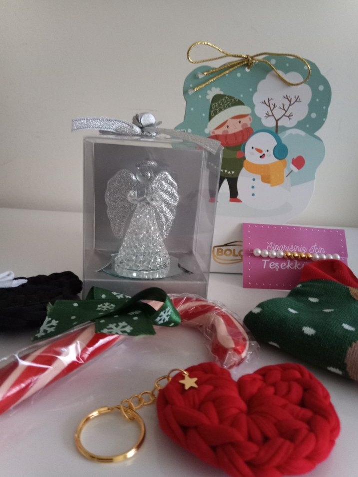 Renkli Yılbaşı Süsleri ve Aksesuarları - Görsel 3