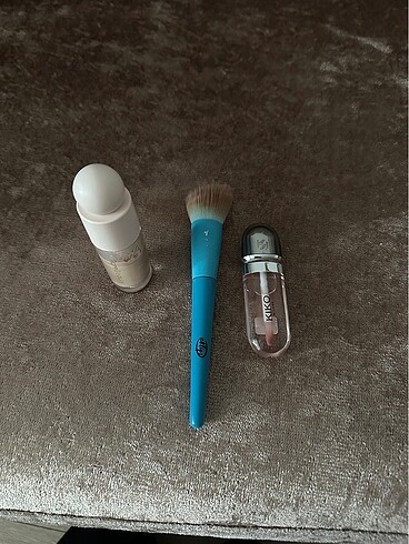 Beden kiko gloss rare highlighter allık fırçası