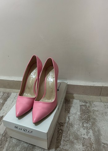 Pembe Stiletto Topuklu Kadın Ayakkabı