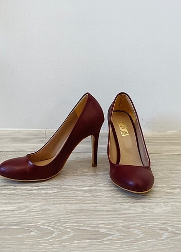 37 Beden bordo Renk Yuvarlak burun stiletto 