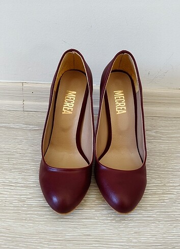 Yuvarlak burun stiletto 