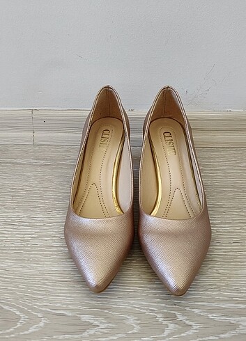 Stiletto 
