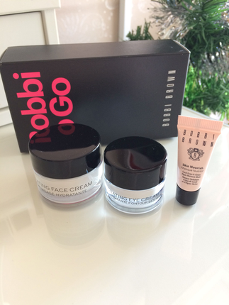 Bobbi to go set 