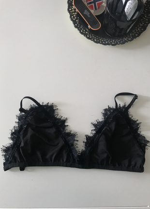 Üçgen bralet