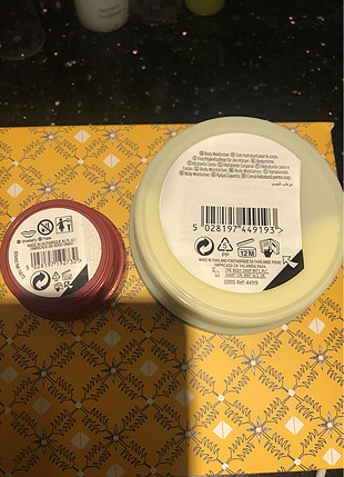 diğer Beden The bodyshop lip butter ve body butter 