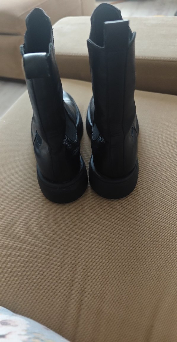 Siyah Hakiki deri postalKadın Bot - Görsel 3