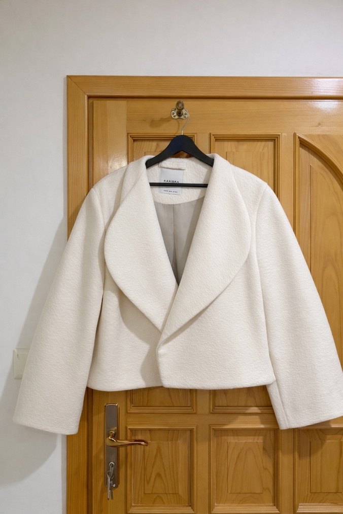 MANUKA JACQUELINE KISA KABAN - Görsel 3