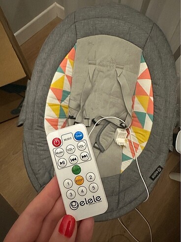 Elele marka otomatik sallanan ana kucağı