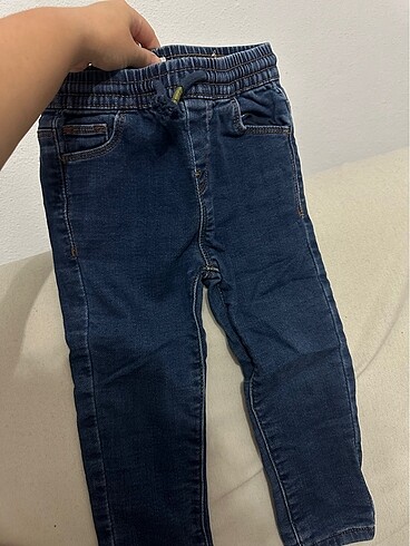 Mango İçi pamuklu kumaş kaplı kot pantolon mango 2-3 yaş