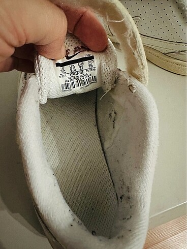 27 Beden beyaz Renk Nike spor ayakkabı 27 numara
