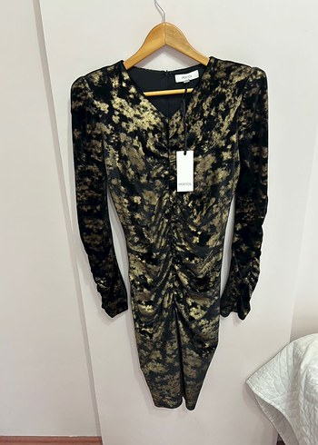 İpekyol elbise - Görsel 3