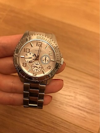 Guess saat