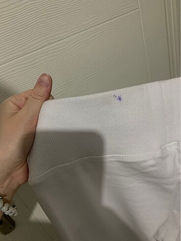 m Beden beyaz Renk Bershka ünlü tayt