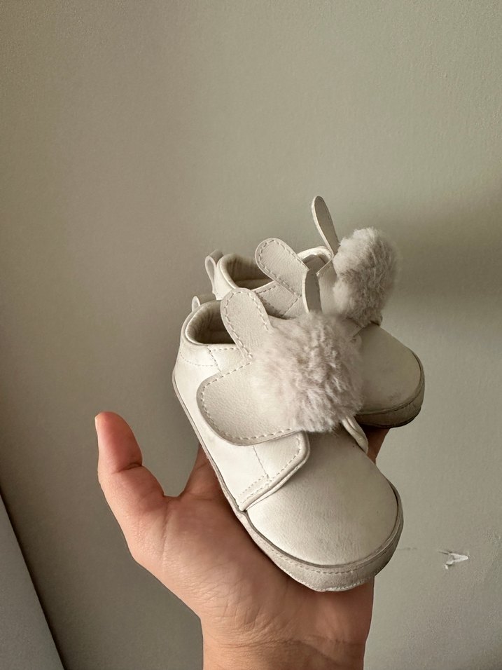 Kız Bebek Beyaz Kürklü İlk Adım Ayakkabısı - Görsel 2