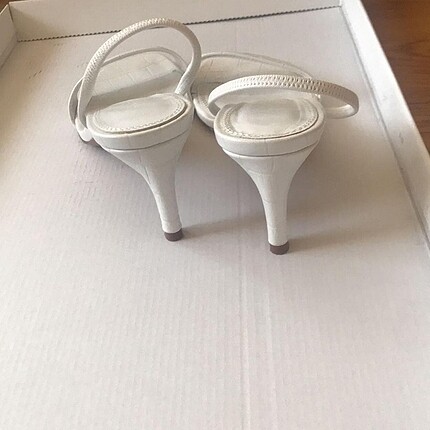 Zara Beyaz Sandalet - Görsel 2