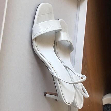 Zara Beyaz Sandalet - Görsel 3