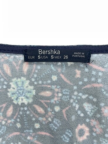 s Beden çeşitli Renk Bershka Kısa Elbise %70 İndirimli.