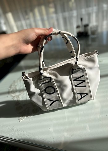 Beyaz Fermuarlı Sokak Stili Kadın Çanta - Görsel 2