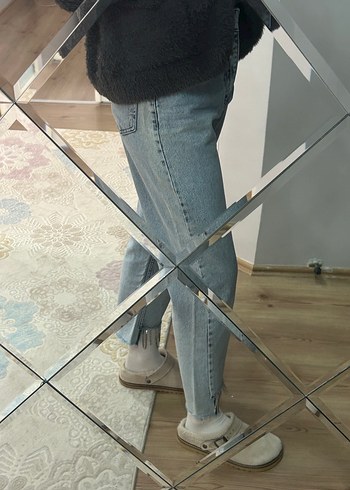 Denim Kadın Bol Kesim Paçası Taş Detaylı Midi Jean - Görsel 2