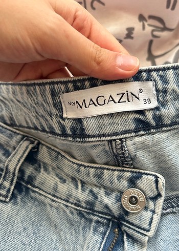 Denim Kadın Bol Kesim Paçası Taş Detaylı Midi Jean - Görsel 3