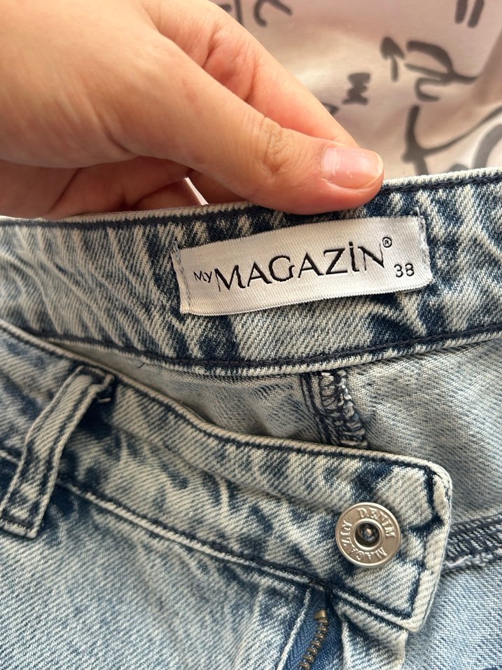 Denim Kadın Bol Kesim Paçası Taş Detaylı Midi Jean - Görsel 3