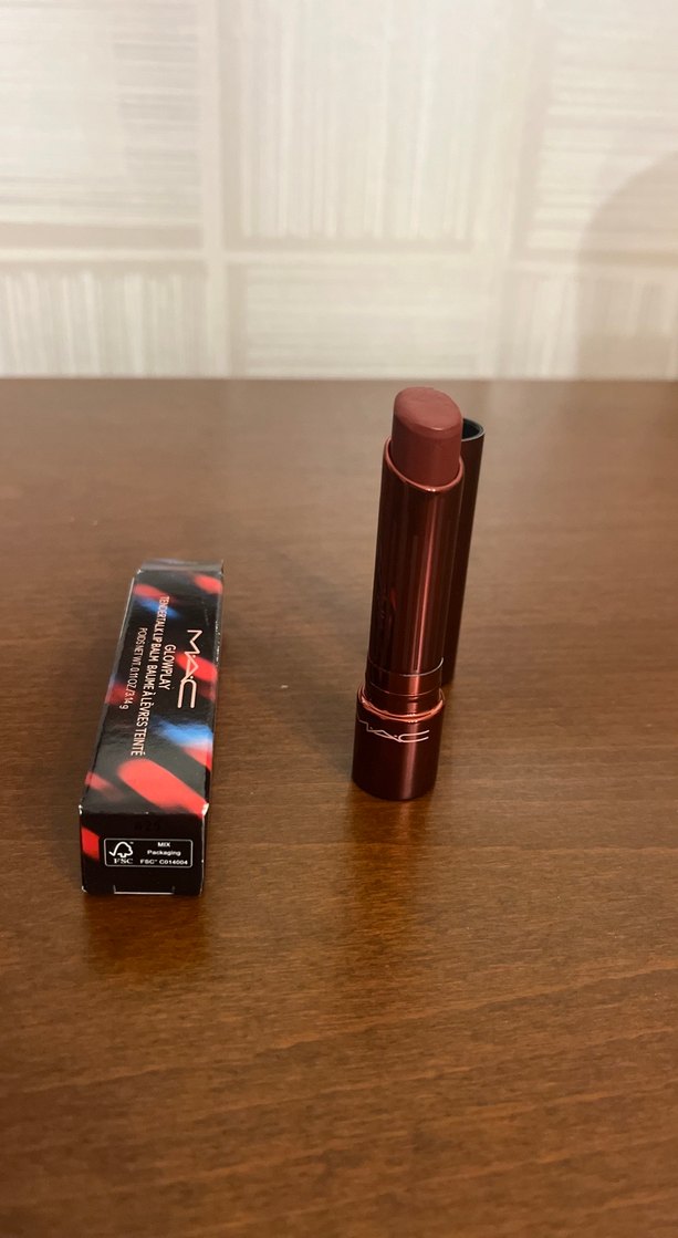 MAC Nocturna Glowplay Lipbalm - Görsel 5