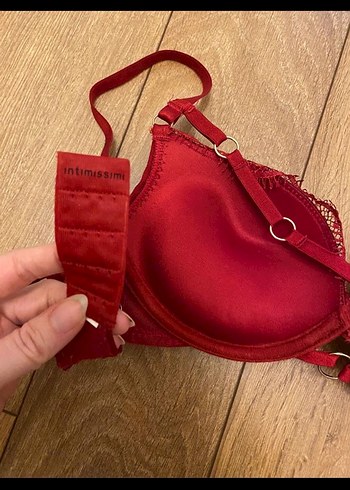 Intimissimi kırmızı takım - Görsel 3