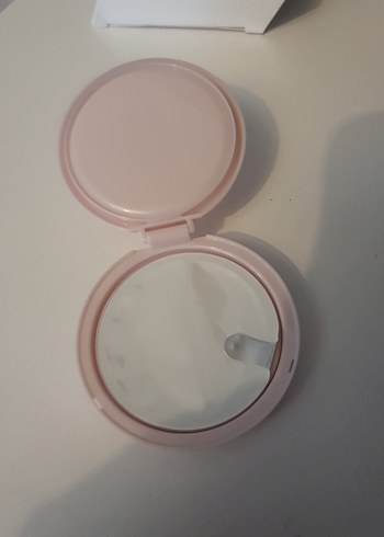 Beden CLIO Mesh Glow Cushion SPF50+ Fondöten