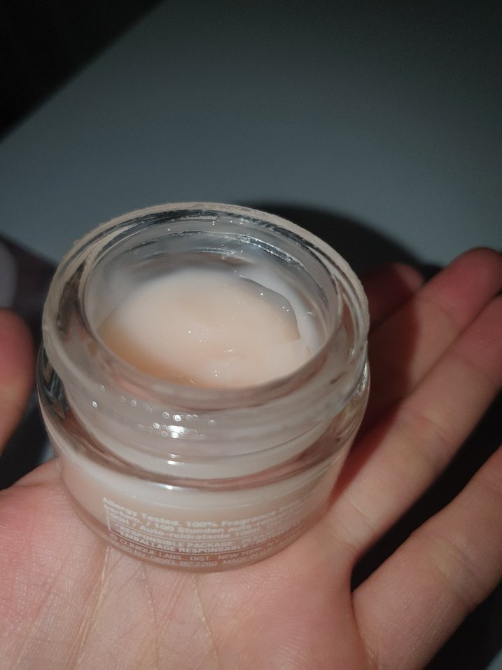 Clinique Moisture Surge 100H Kadın Nemlendirici - Görsel 3