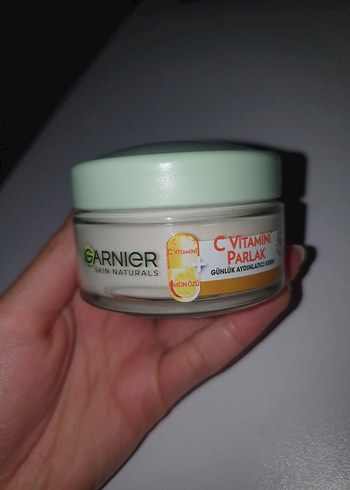 Garnier C Vitamini Parlak Yüz Nemlendirici
