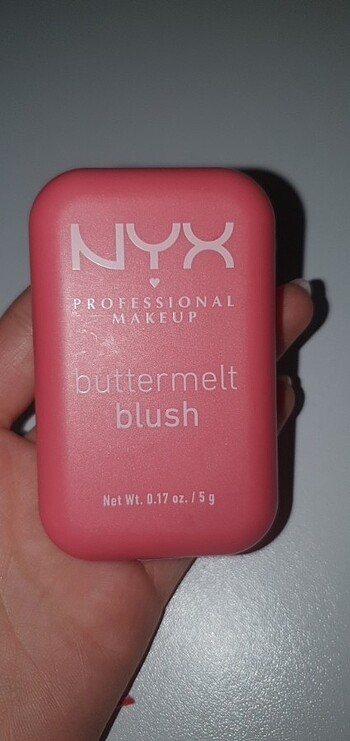 Nyx buttermelt blush