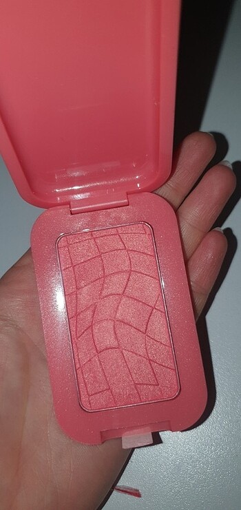 NYX Nyx buttermelt blush