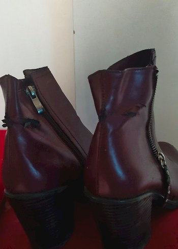 Bordo Deri Tokalı Kadın Topuklu Bot - Görsel 2