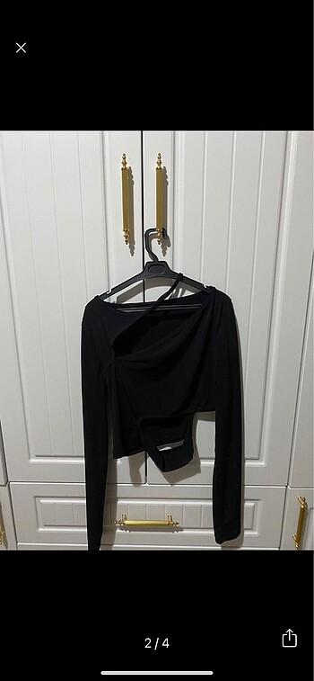 Trendyol & Milla Siyah İp Dekolteli Crop