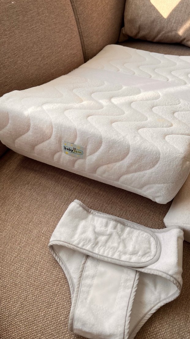 Beyaz Bebek Uyku Destek Seti Reflü yatağı - Görsel 4