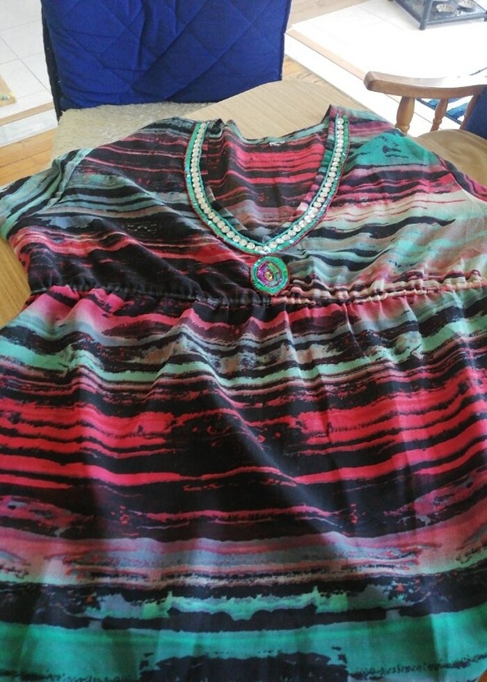 Şifon yakası taşlı plaj elbisesi - Görsel 3